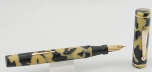 Vintage Oversize Flat-Top Black & White Marble Fountain Pen - Medium Nib - 1930s - Picture 1 of 6