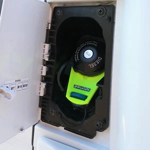 AdBlue Tankdeckel Sicherung Tanksicherung für Fahrzeuge Boxer Jumper Ducato  - Bild 1 von 21
