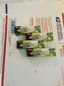 Brand NEW Genuine Authentic DENSO 4703 Iridium TT Spark Plugs IKH16TT (4 Pack) - Picture 1 of 2