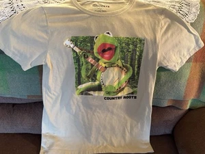 The Muppets KERMIT THE FROG Country Roots Banjo T-Shirt Large - Picture 1 of 3