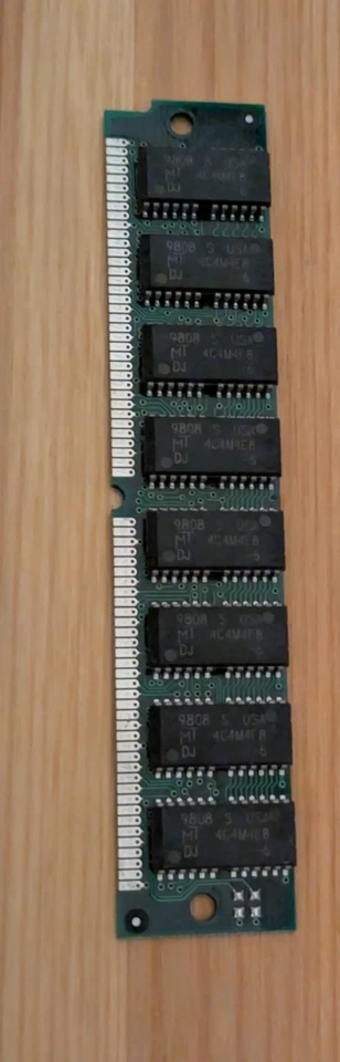 Micron 8MB EDO DRAM 72-pin MT4C4M4E8 SIMM Memory - Image 1 of 1