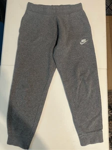 Nike Sportswear Club Girls Heather Gray Fleece Jogger Sweatpants Medium - Picture 1 of 3