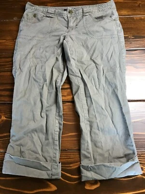 Pantalones Calvin Klein, para mujer talla 10, verdes, recortados, puños, bolsillos Foto 1 de 4