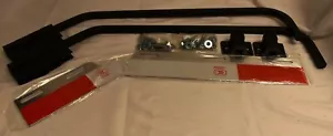 PAR DE KIT COLGANTE DE ALETAS DE BARRO EN ÁNGULO CON SOPORTES Y REFLECTORES DE HARDWARE Y MARCO - Imagen 1 de 3