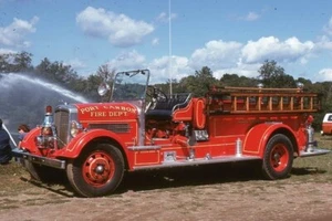 Port Carbon PA anni '30 Pirsch Pumper - Scivolo per apparecchi antincendio - Foto 1 di 1