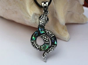 P59 Muschel Perlmutt Perlen Schmuck Anhänger Collier mit Schnur Halskette Kette - Bild 1 von 1