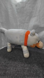 Juguete de peluche Minecraft Domesticado Lobo 8 pulgadas de largo - Imagen 1 de 4