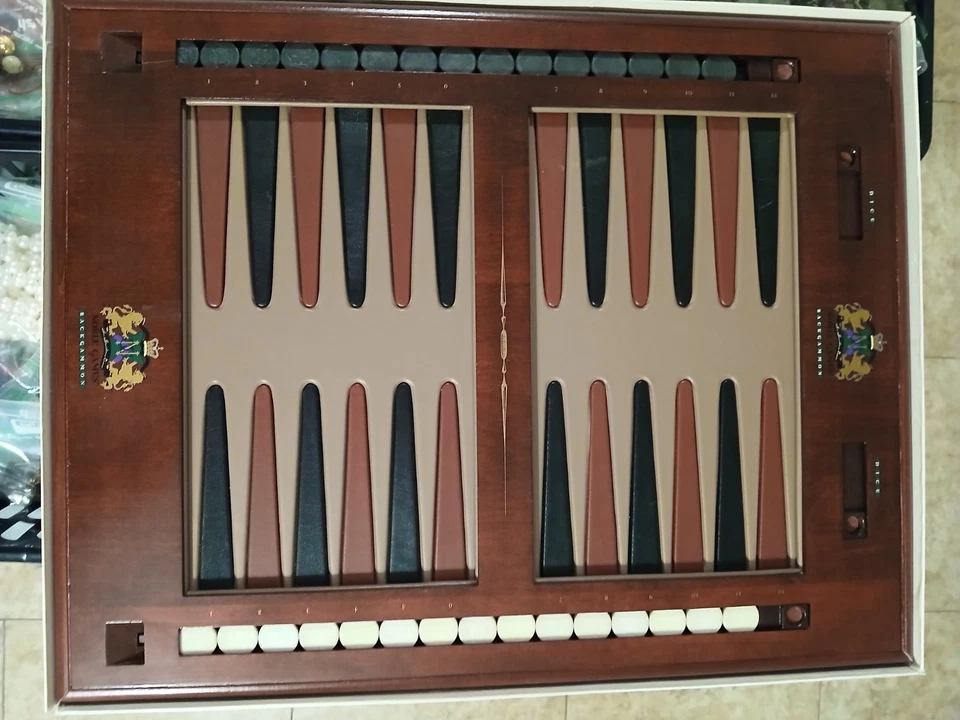 NOBLE GAMES BACKGAMMON LEATHER & WOOD GAME BOARD LIMITED EDITION - Image 1 of 4