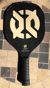 Paleta Pickleball Onix Recruit V3 mango de núcleo de polipropileno ligero  - Imagen 1 de 10