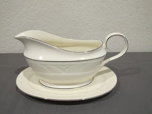 Lenox Sand Dune Platinum Sauciere & Unterteller - Bild 1 von 5