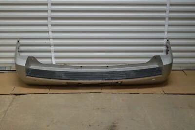 GMC YUKON DENALI 2007-2014 PARACHOQUES TRASERO CUBIERTA PANEL PLÁSTICO CON SENSOR DE ESTACIONAMIENTO OEM Foto 1 de 4