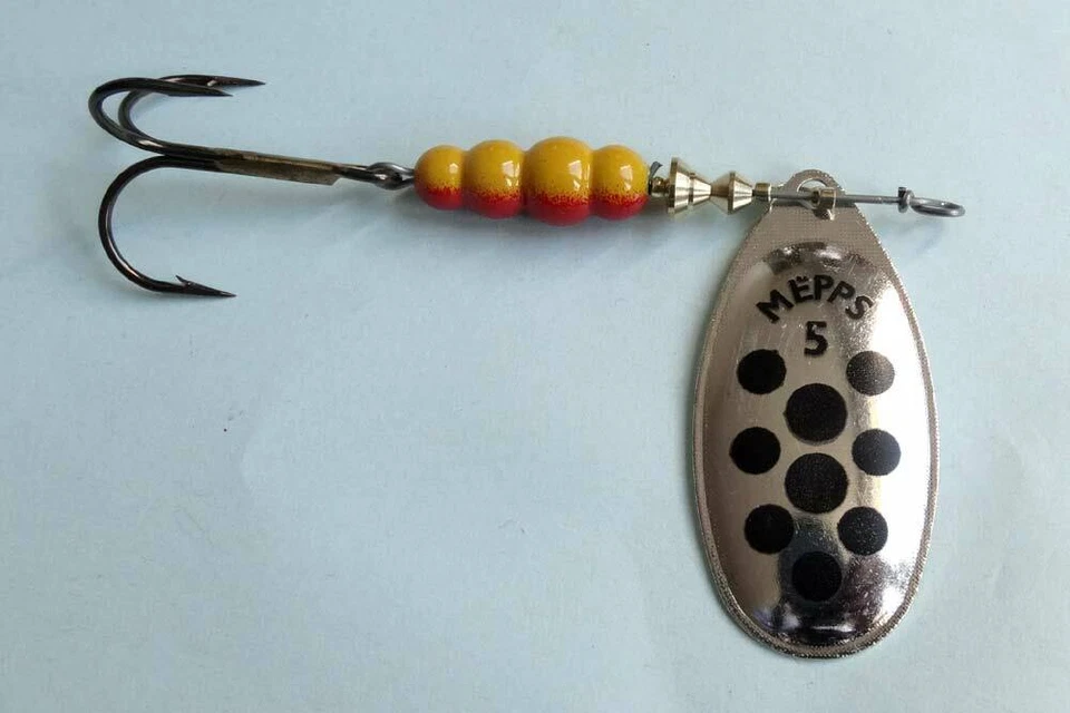 1 x esca MEPPS cucchiaio AGLIA POINT NERO esca spinner trota persico argento ... - Immagine 1 di 1