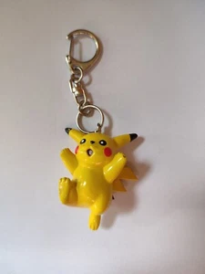 Pokémon 2000 - Pikachu Movie Keyring - Vintage Nintendo Pokémon Merch - Picture 1 of 3