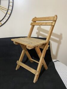 Kids Foldable Solid Wooden Chair Good Condition Good For Gardening