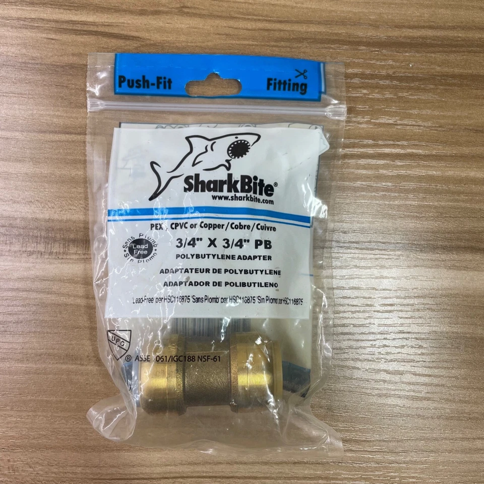 SHARKBITE 3/4” Push-to-Connect Brass Polybutylene Conversion Coupling, U4016LFA - Image 1 of 4