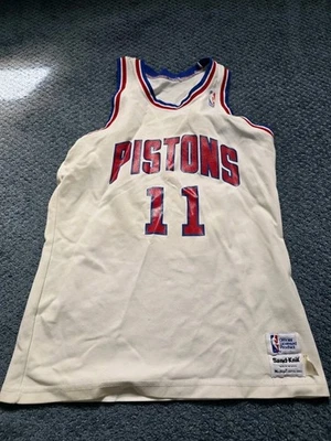 Camiseta deportiva vintage de los Detroit Pistons Isiah Thomas Sand-Knit #11 de los años 80 talla mediana Foto 1 de 4