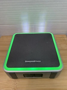 Honeywell Home 9 Series Wireless Doorbell (RDWL917AX) receiver only - Picture 1 of 7