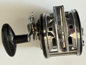 Carrete de agua salada de arrastre de pesca Jaleoxe Md 625 antiguo de colección - Imagen 1 de 6