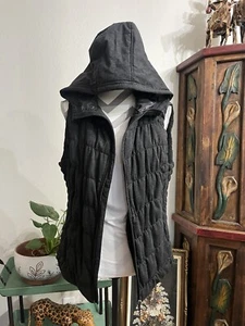 Be by Blanc Noir Traveler Puffer Vest Size XL Black Hooded Quilt Full Zip - Picture 1 of 17