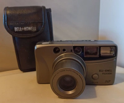 BELL + HOWELL PZ2000 AF 35mm FILM CAMERA - & CASE - Vintage Retro - Image 1 of 4