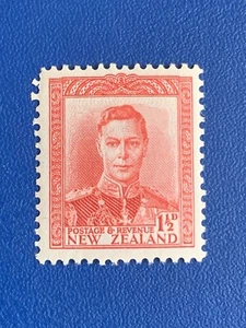 NZ. 1938 KING GEORGE VI 1 1/2dPRE-DECIMAL -:- IN VERY NICE M. U. H CONDITION. - Picture 1 of 2