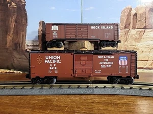 Lionel O Gauge Rock Island & Union Pacific Boxcars - Picture 1 of 24