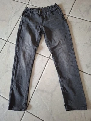 Schöne neuwertige Jungenjeans, Gr. 158 von Yigga - Bild 1 von 3