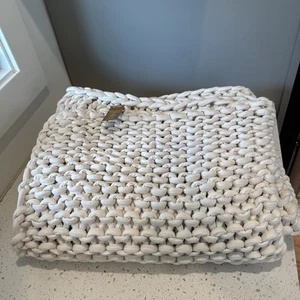 Bearaby Cotton Napper 10 Pound Throw Cloud White 40x64 - Picture 1 of 2