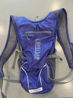 Mochila de día de hidratación púrpura Camelbak Aurora SIN vejiga Foto 1 de 3