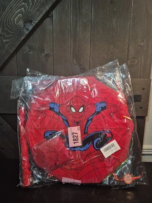 Pacote com 2 Pinatas Homem-Aranha com enchimento de morcego e confete - Imagem 1 de 4