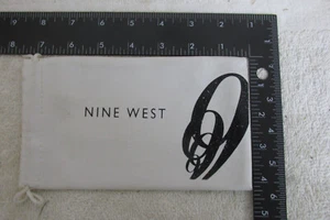 Nine West eyeglasses or sunglasses holder - Picture 1 of 2