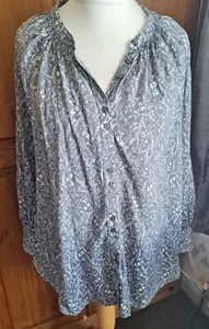 A Grey Mix Floral Print Hi Low Blouse by M&S Size 18 - Picture 1 of 3