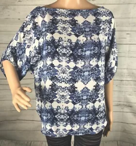 Belissimo Blouse Medium Cobalt Blue White China Floral Print Short Sleeve Top - Picture 1 of 12