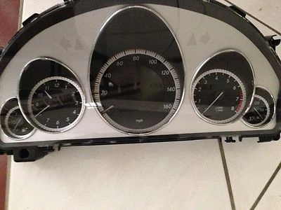 MERCEDES BENZ E 350 E550 2010-2016 VELOCÍMETRO INSTRUMENTOS Foto 1 de 4