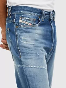 NEU DIESEL D-VIDER 0097B HERRENJEANS Größe W32 L30 Karottenbein ITALIEN Design 100% - Bild 1 von 23