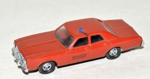 HO=1/87 vehicle plastic Praline 1970 Plymouth Fury Manhattan Fire Police Dept. - Picture 1 of 10