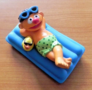 Ernie Badefigur | ohne Quietschen | ca. 11 cm | selten - Bild 1 von 2