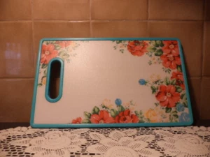 The Pioneer Woman PROTOTYPE Vintage Floral Nonslip Cutting Board-9"x14 1/2"-RARE - Picture 1 of 2