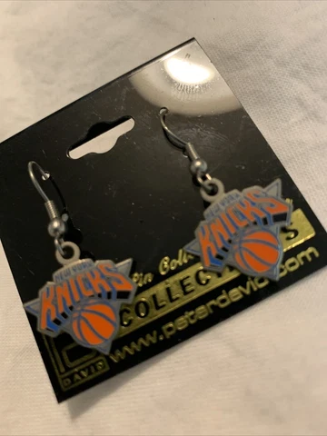 New York Knicks PETER DAVID COLLECTIBLE NBA Basketball TEAM LOGO EARRINGS NEW Cover