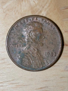 1982 1c Lincoln Penny Bronze Copper 3.1g Transitional Coin Toned Large Date - Picture 1 of 10