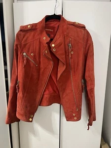 Rote Velours Leder Jacke der Marke Mango EU Größe XS - Bild 1 von 3