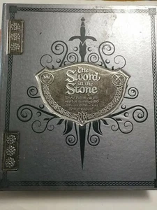Disney The Sword In The Stone Limited Movie Club Edition 45th Anniversary boxset - Imagen 1 de 12