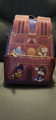 Mini mochila Loungefly El jorobado de Notre Dame catedral muy rara Foto 1 de 4