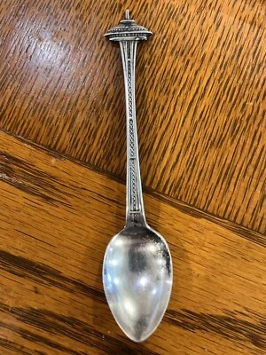 "Cuchara de recuerdo Seattle Washington Space Needle plateada 4 1/2""" Foto 1 de 4