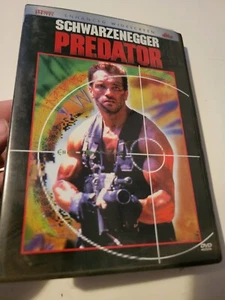 Predator 1987 Arnold Schwarzenegger Carl Weathers Sci-Fi Horror Action Classic - Picture 1 of 3