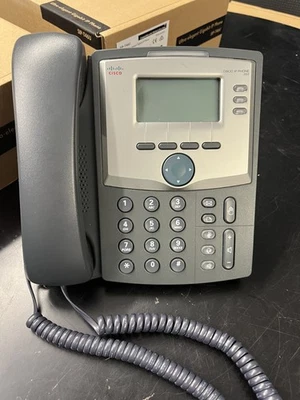 Cisco SPA303 3 Line IP Phone - Used - No power cord - Image 1 of 2
