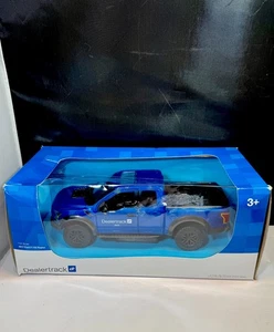 Camioneta Ford Raptor 2017 azul 1/24 modelo diecast pista de concesionario de autos 31266 - Imagen 1 de 4