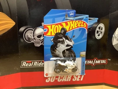 Hot Wheels White Ducati 1199 Panigale Treasure Hunt, 164/250 | Factory Fresh 5/5 - Image 1 of 4