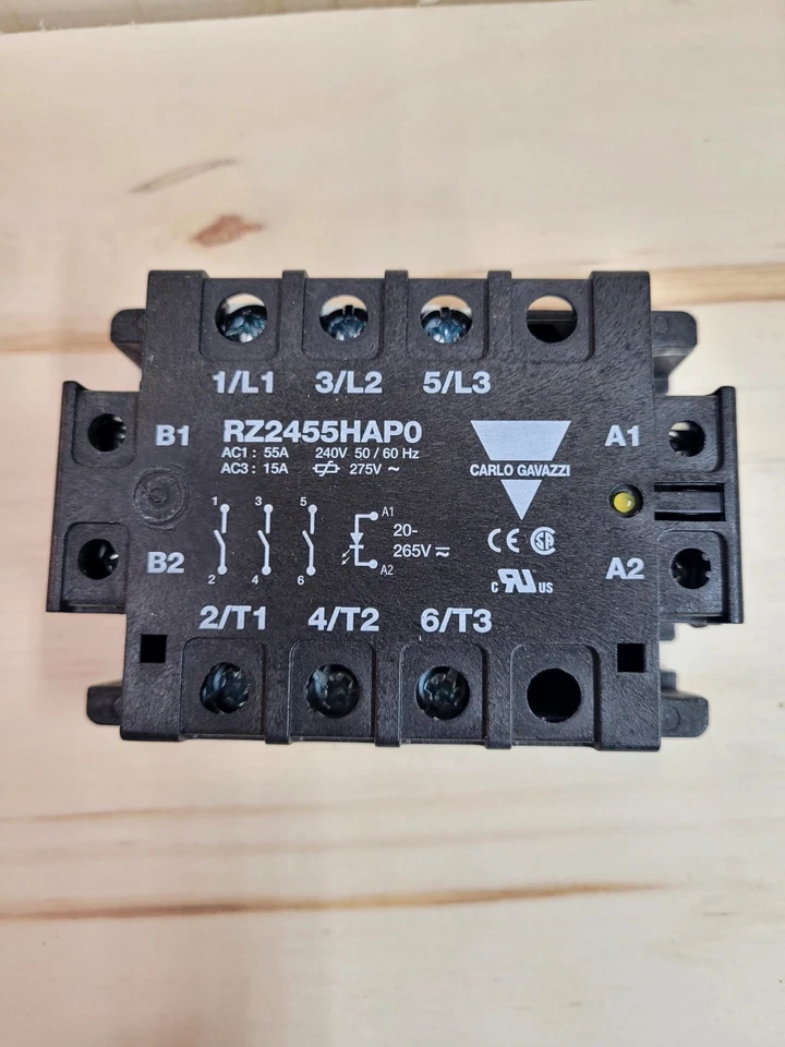 Carlo Gavazzi Solid State Relay 3 phase RZ2455HAP0 - Image 1 of 4