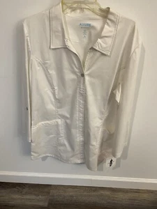 NEW Allure Scrub Top Lab Coat WHITE Size M White Cross NWT NOS - Picture 1 of 1